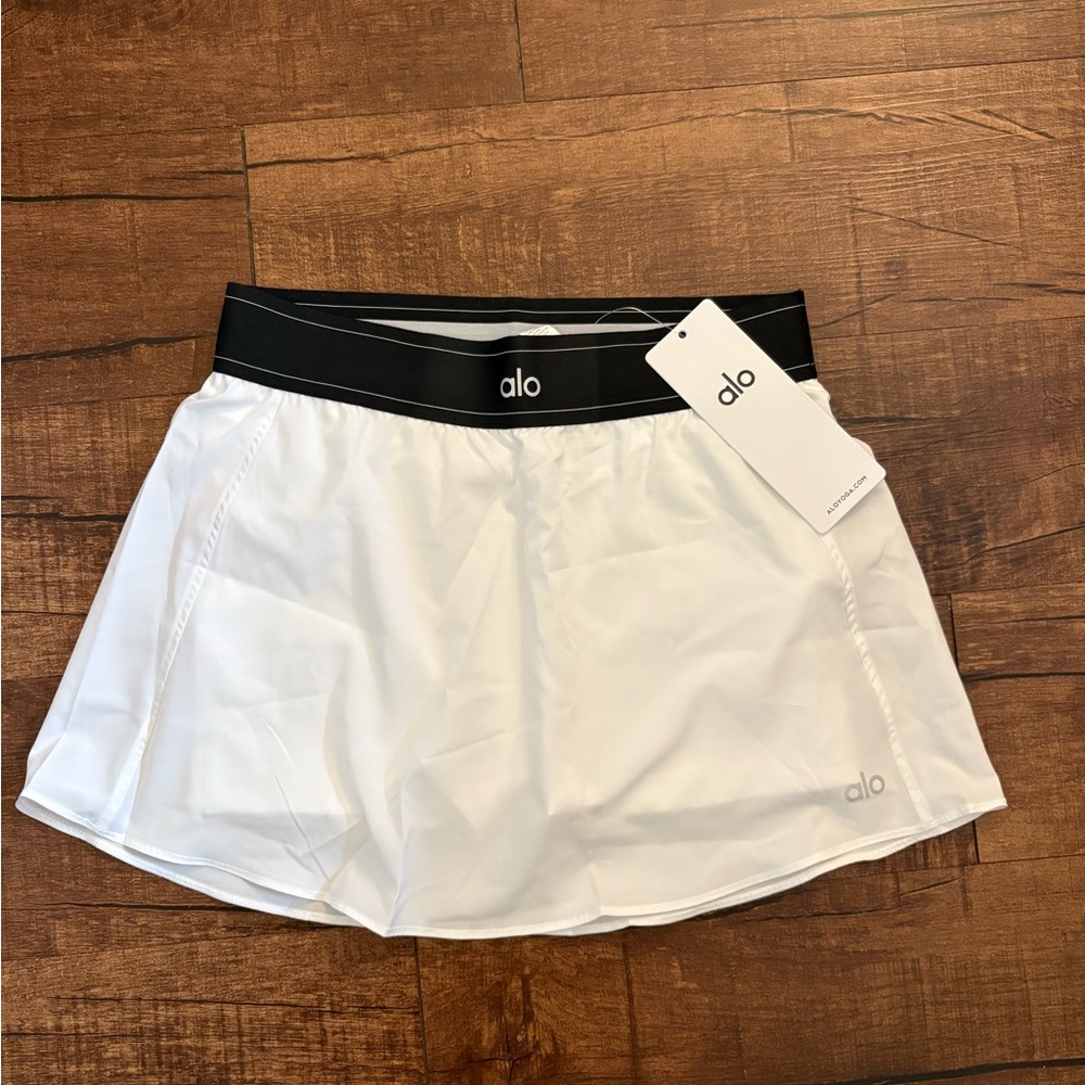 New ALO Yoga White Skirt with Black Waistband